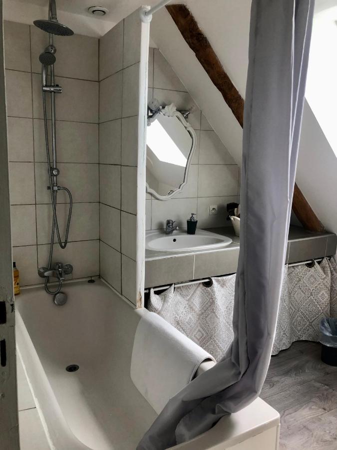 Апартаменты Chambre Double Avec Sdb Privee Au Milieu Des Champs Teloche Экстерьер фото